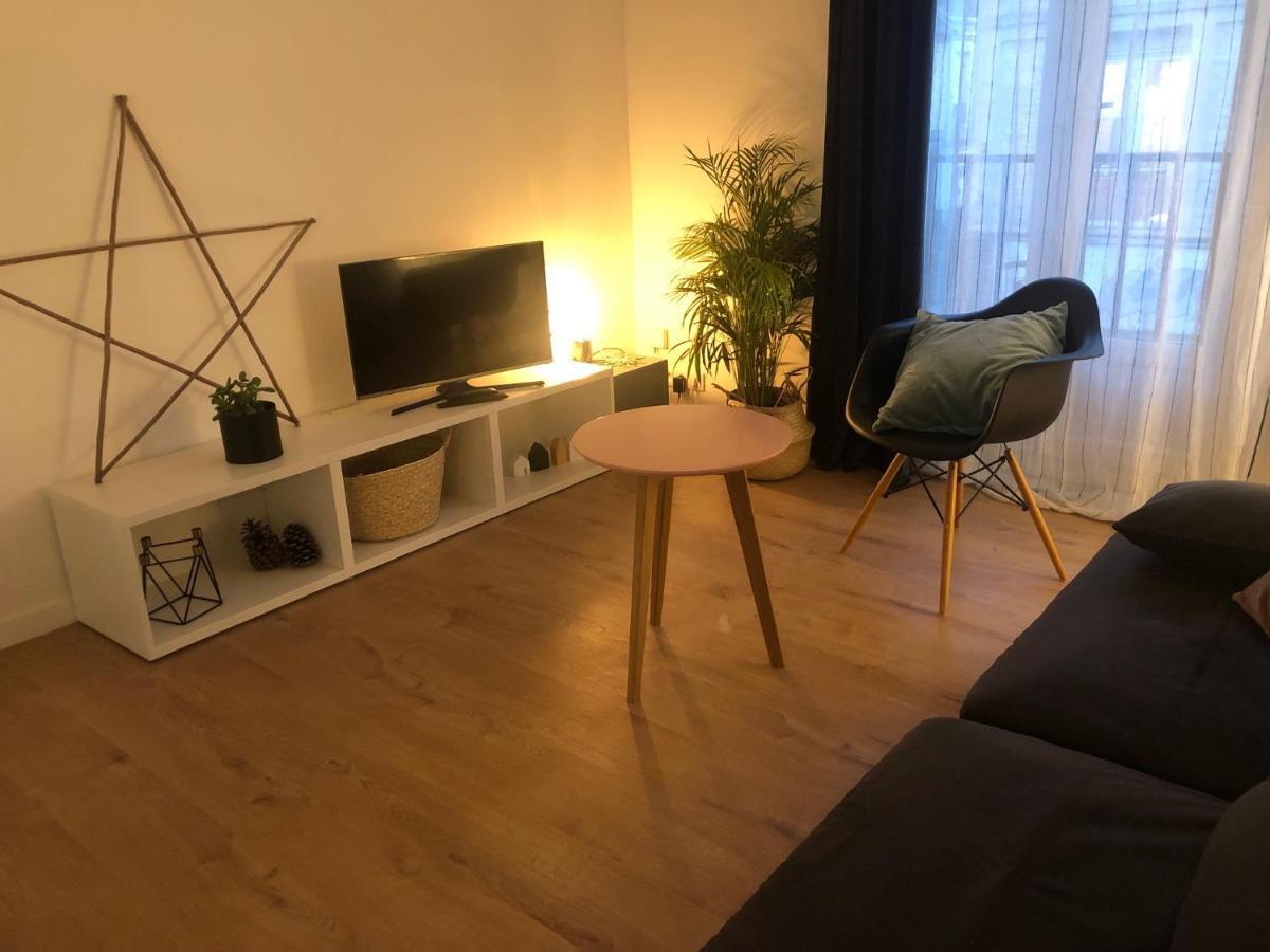 Un appartement spacieux à 30m de la mer- 45m2 Luc-sur-Mer Exterior foto