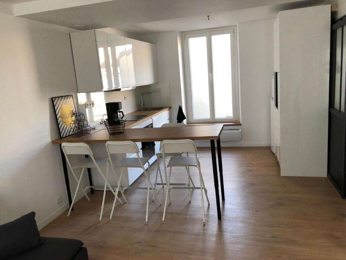 Un appartement spacieux à 30m de la mer- 45m2 Luc-sur-Mer Exterior foto