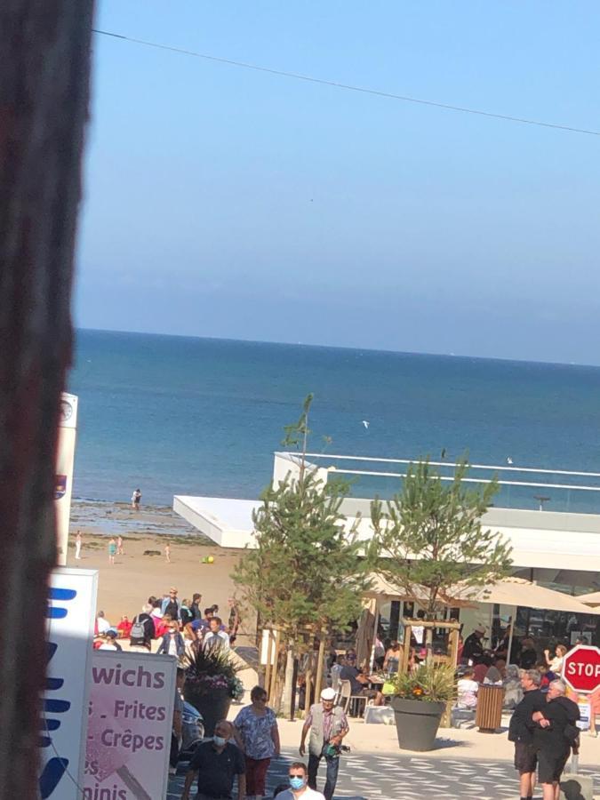 Un appartement spacieux à 30m de la mer- 45m2 Luc-sur-Mer Exterior foto